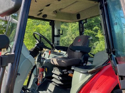 Massey Ferguson 5445 Dyna-4
