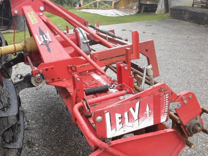 Bild 2:Kreiselegge Lelyterra 250