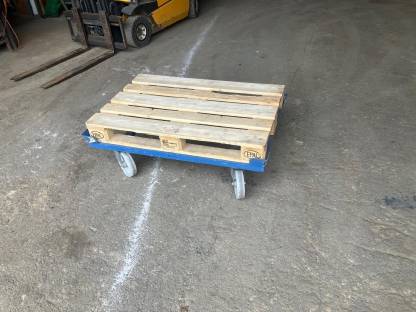 Bild 2:Palettenrollwagen