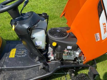 Bild 4:Stihl RT 5112.0 Z Rasenmähertraktor