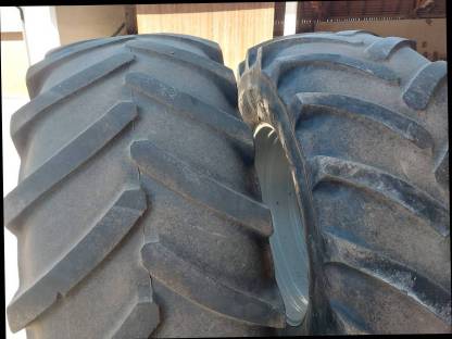 Bild 3:650/65 R38 Michelin XM 108