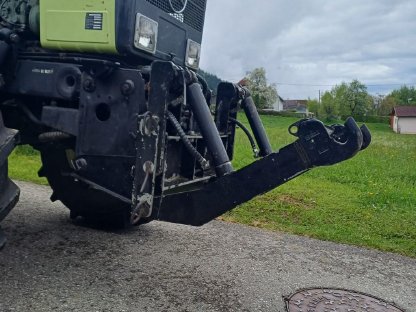 Bild 7:MB-Trac-Fronthydraulik