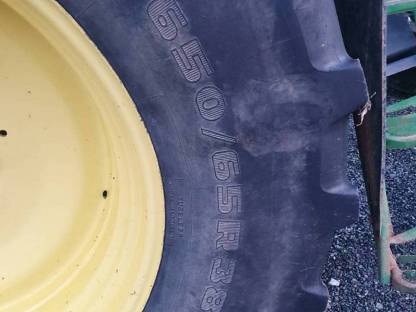 Bild 2:Traktorreifen Firestone