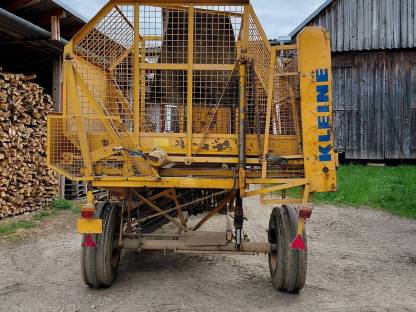 Bild 2:Kleine 5002 Zuckerrübenvollernter