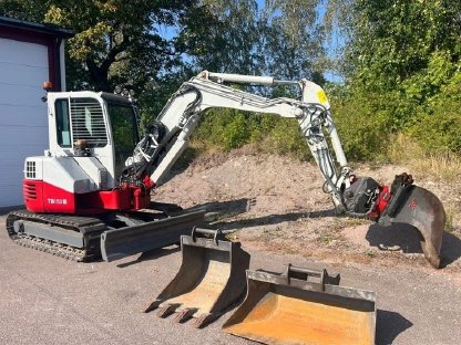Bagger Takeuchi TB153FR
