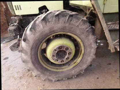 Bild 2:MB Trac Reifen