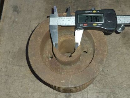 5-rillige Keilriemenscheibe 12,5 cm Ø Bohrung 28 mm Ø