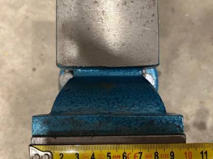 Bild 2:Schraubstock 100mm
