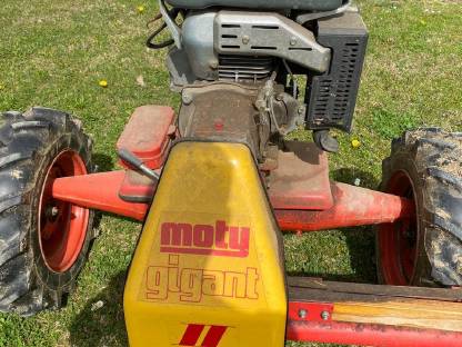 Bild 2:Motormäher Moty Gigant