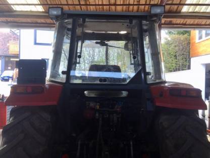 Bild 2:Kabine zu MF 4200, 4300