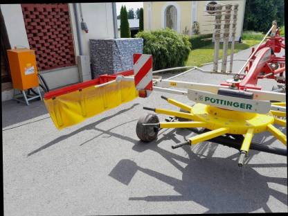 Bild 2:Pöttinger Top 462