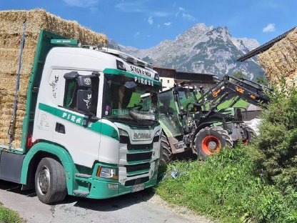 Bild 4:Stroh, Heu, Grumet, Silageballen, Maissilageballen