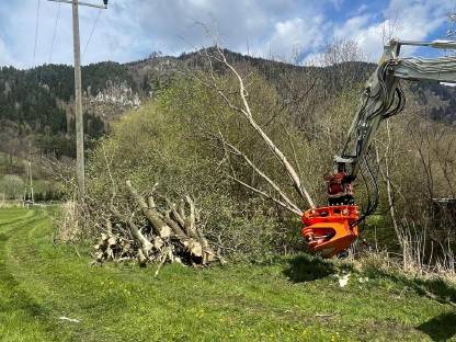 Bild 7:Baggerarbeiten mit Baggern von 1,5 t bis 22 t