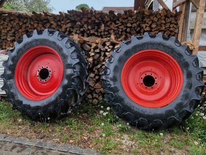 Fendt Reifen 520/70 R38 mit Felge