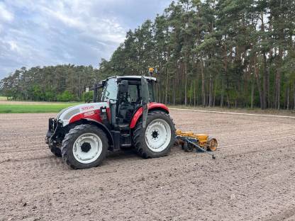 Pflegereifen Steyr Kompakt 4085