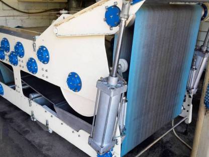 Bild 2:Siebbandpresse