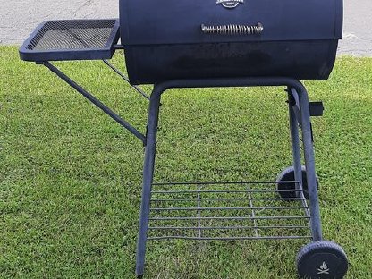 Jamestown Holzkohlegrill