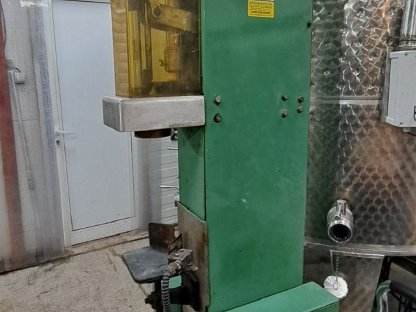 Flaschenverschließmaschine mit Korkstopfen