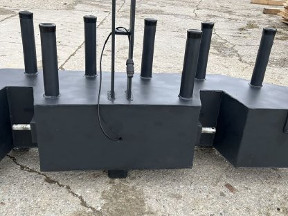 Bild 6:Frontgewicht/Folienhalter VALTRA