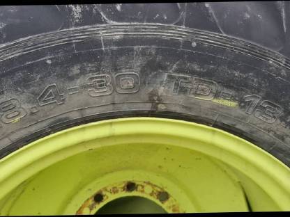 Bild 7:18.4 R30, 460/85 R30 Mitas Reifen MB Trac 1300
