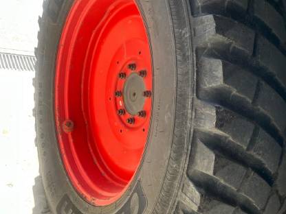 Bild 4:2x Nokian TRI2 480/65R28