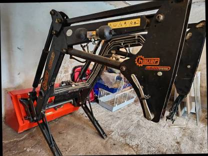 Hauer POM-C 70 Frontlader mit neuer 130 cm Schaufel