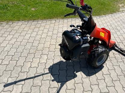 Bild 5:Reform RM 626, 9 PS, Zahnriemen am Motor neu, Motormäher