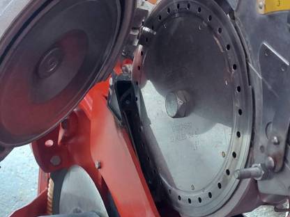 Bild 6:Gaspardo Manta MTR 9-reihig + Fronttank PA