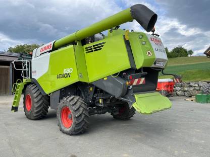 Bild 2:Claas Lexion 630