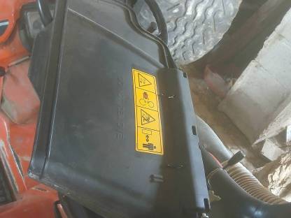 Bild 2:Rasentraktor Kubota G1900