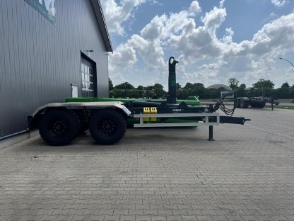 Bild 7:RSM22t Hakenliftanhänger in verschiedenen Ausführungen