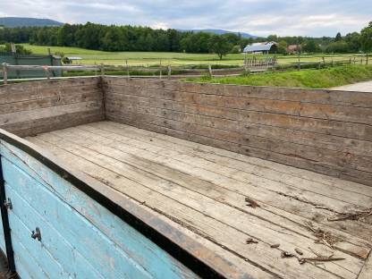 Bild 5:Anhänger Plateau inkl. Verladehilfe