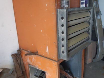 Bild 3:Absauganlage mit Heizregister