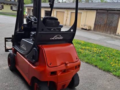 Bild 2:Linde Stapler, Bj. 2006