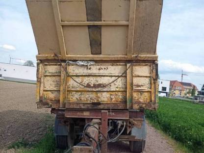 Bild 5:Kögel 16 t Tandem 3-Seiten-Kipper