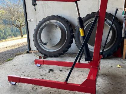 Bild 2:Werkstattkran Mazzola M2000D
