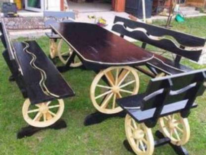 Bild 2:Terrassenset und Zubehör