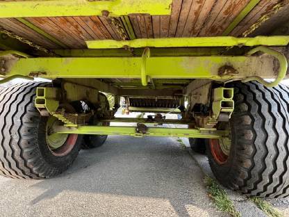 Bild 2:Claas Sprint 445U Ladewagen