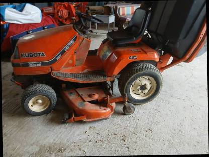 Bild 3:Rasentraktor Kubota G1900