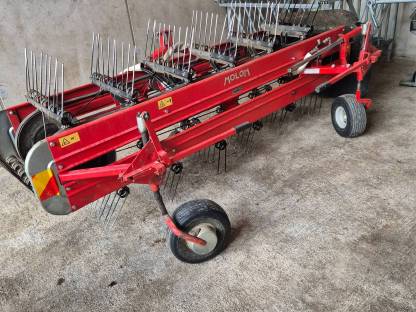 Molon 250/5 mit hydraulischeschwadblech
