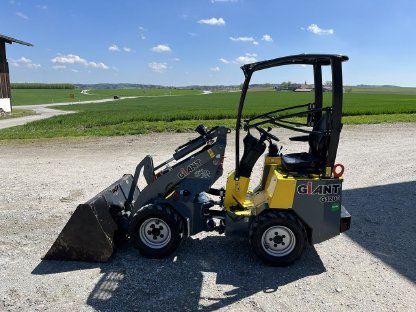 Giant G1200 Hoflader Radlader