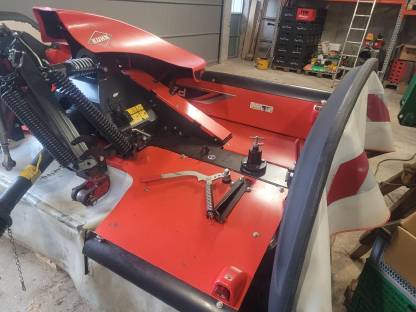 Bild 2:Kuhn PZ 3221F