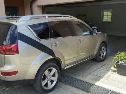 Peugeot 4007