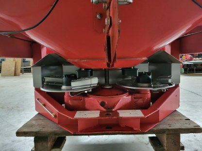 Bild 3:Rauch MDS 901 Düngerstreuer