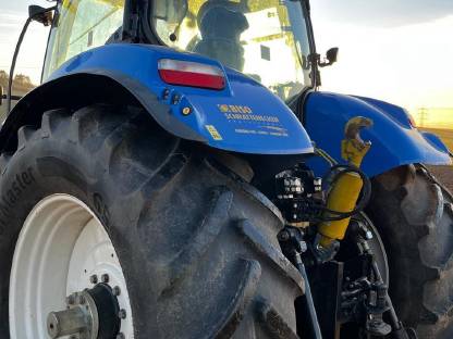 Bild 5:New Holland T7030 AutoCommand