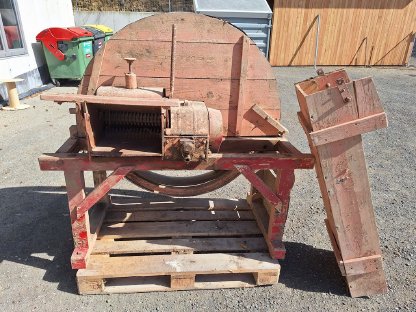 Bild 3:Greif 35 Futterschneidemaschine zu verschenken