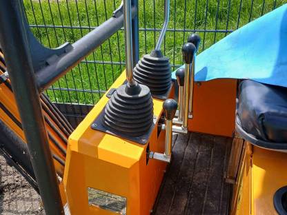 Bild 2:Bagger Minibagger 800 kg XN08