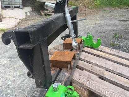 Dreipunkt für Frontlader und Stapler