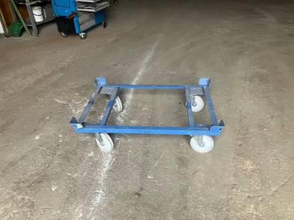 Palettenrollwagen
