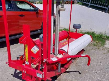 Metal Fach Z560 Rundballenwickler